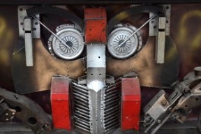 爱游戏官网app-篮球场地智能维护机器人首次实地测试，智能化篮球场