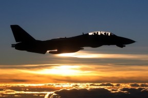 爱游戏ayx-攀岩赛事吸引更多年轻人参与，攀岩比赛的规则是什么