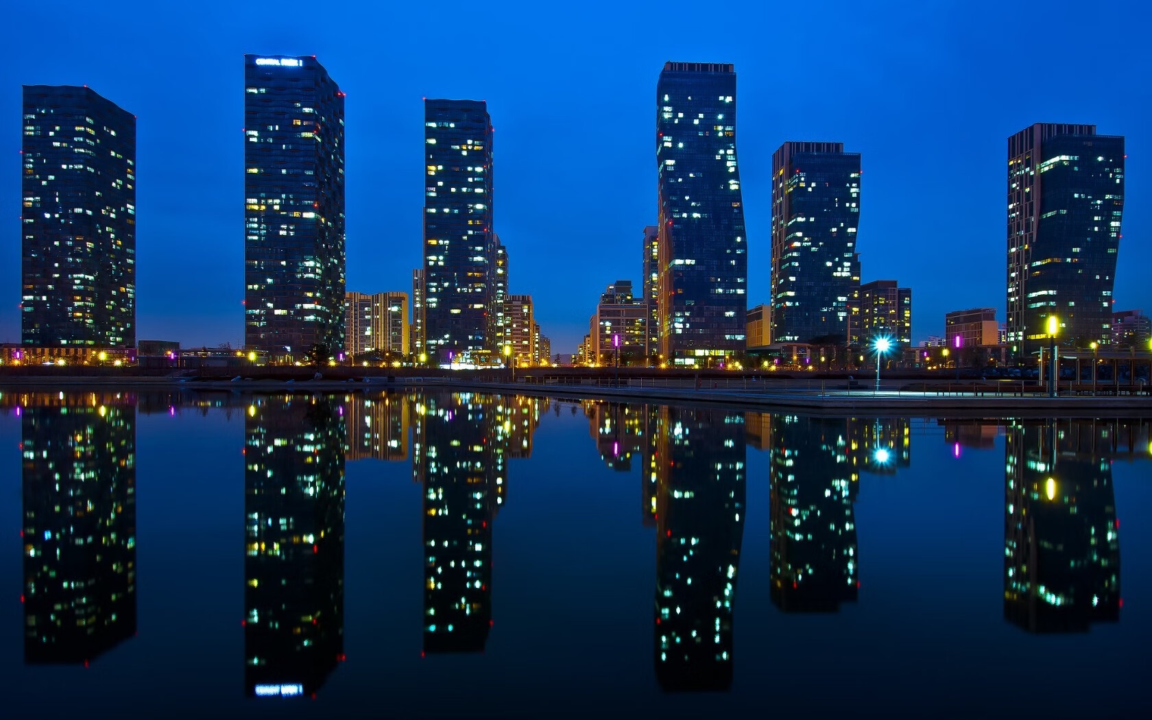 中国男篮提升攻防衔接提高比赛流畅性，中国男篮面临一个可怕的对手