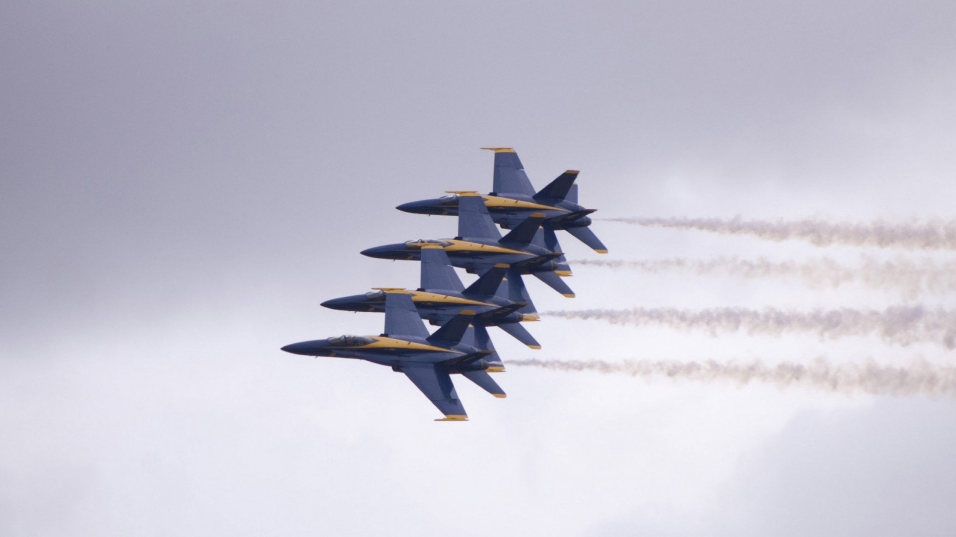 塞尔维亚男篮在欧洲锦标赛中冲击金牌，实力强劲