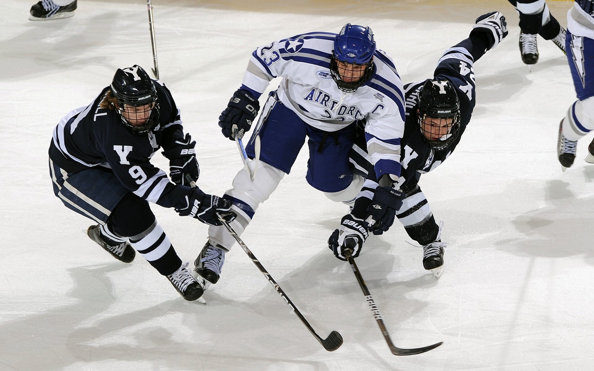 巴雷特:凭借精准的控制力和长传,成为全黑队最强后场球员,巴雷特阵容